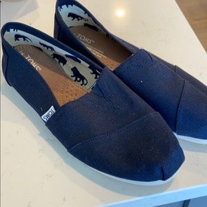 Brand New Toms